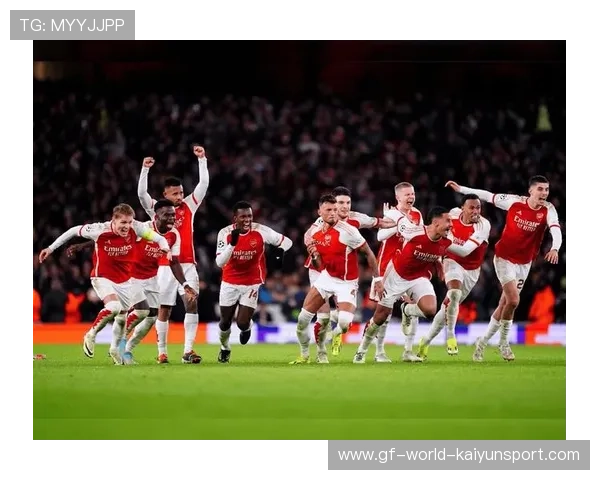 伯恩茅斯中场拼抢积极